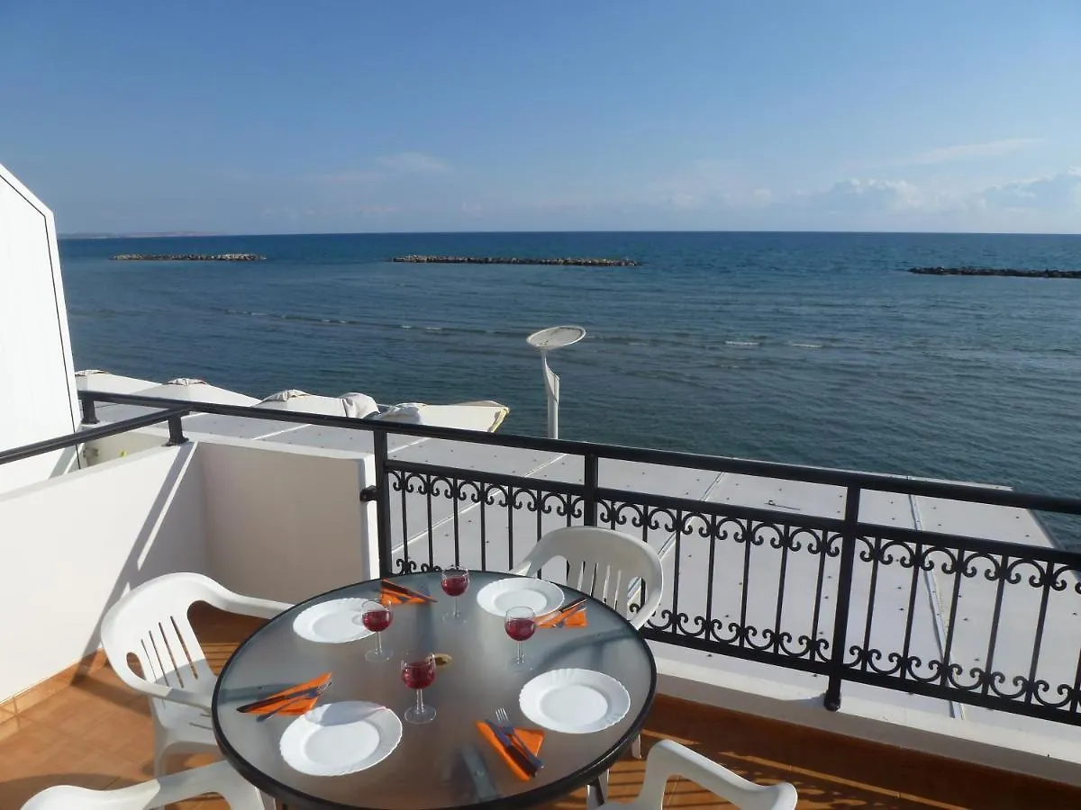 Philippou Beach Villas & Apartments Larnaca 0*,  Cyprus