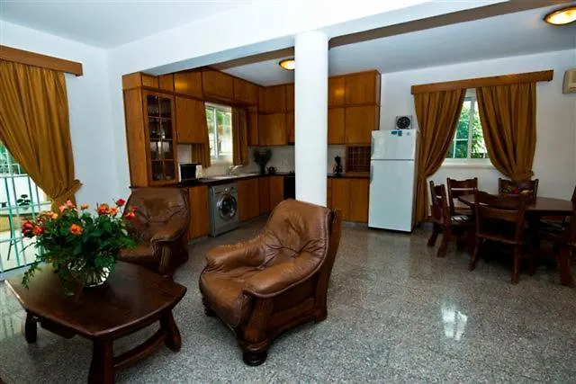Philippou Beach Villas & Apartments Larnaca