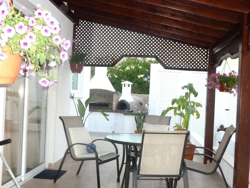 Philippou Beach Villas & Apartments Larnaca