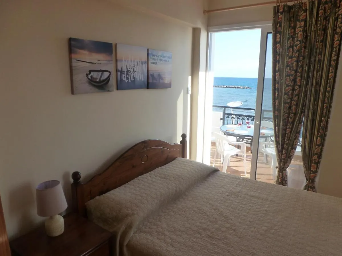 Philippou Beach Villas & Apartments Ларнака