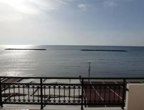 Philippou Beach Villas & Apartments Ларнака