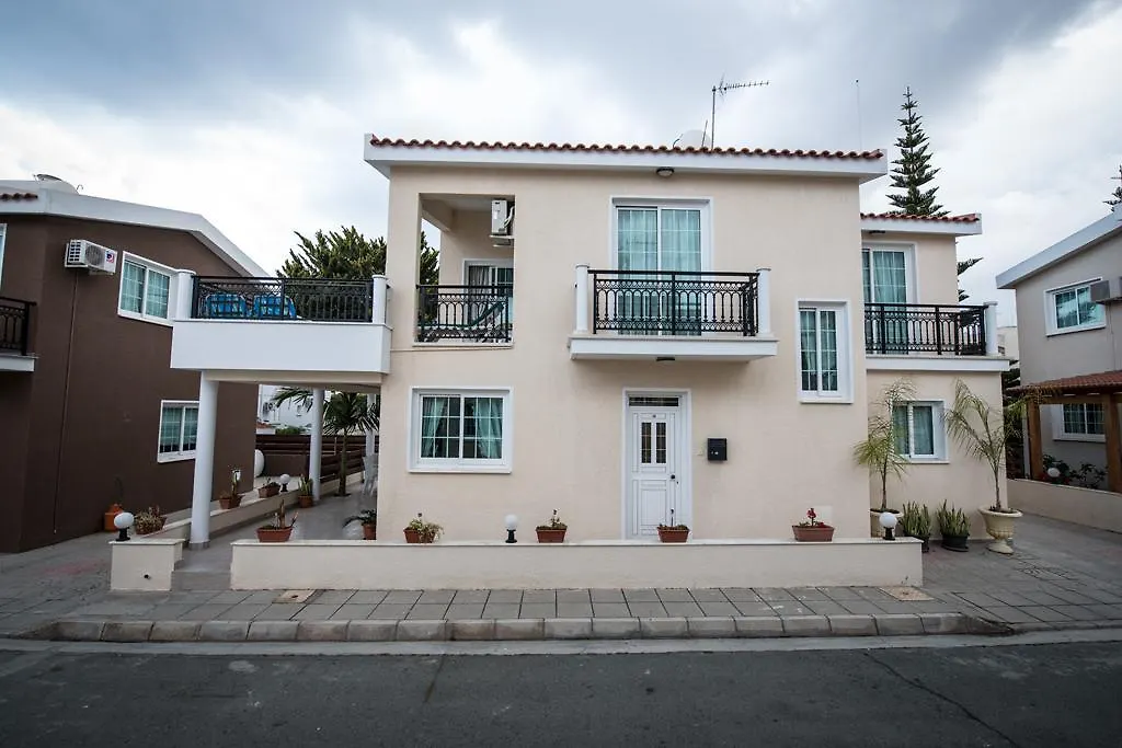Philippou Beach Villas & Apartments Ларнака 0*,