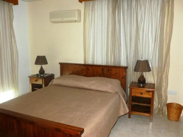 Philippou Beach Villas & Apartments Ларнака